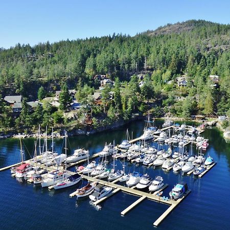 Pender Harbour Resort & Marina Garden Bay Exterior photo