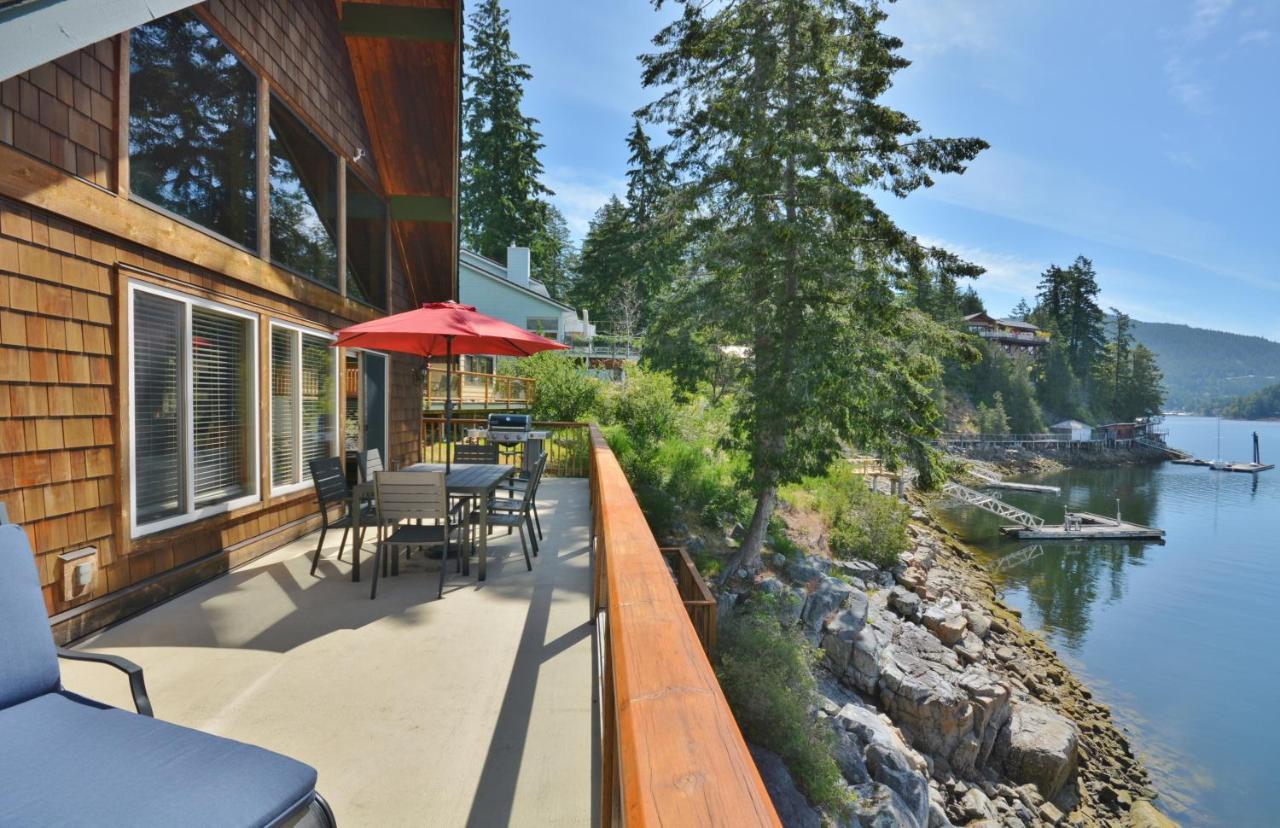 Pender Harbour Resort & Marina Garden Bay Exterior photo