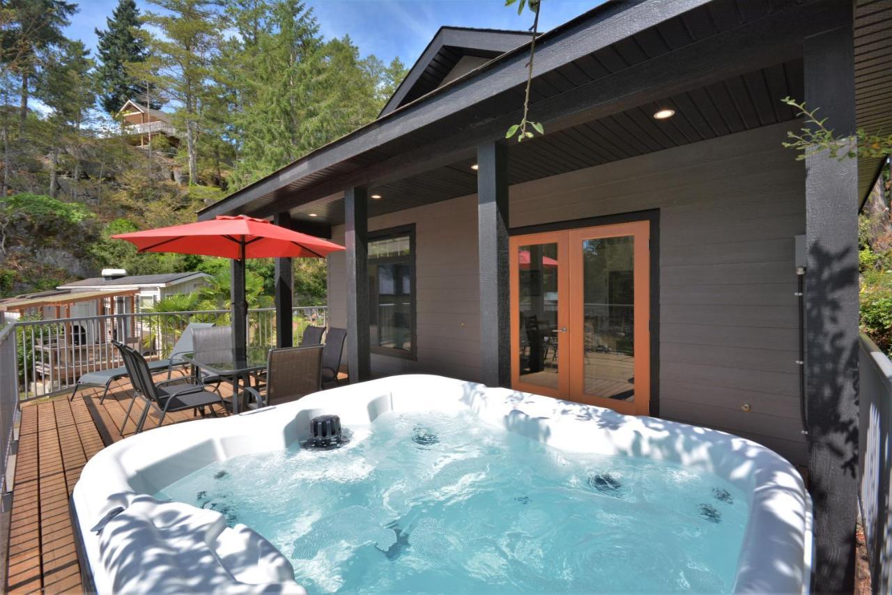 Pender Harbour Resort & Marina Garden Bay Exterior photo