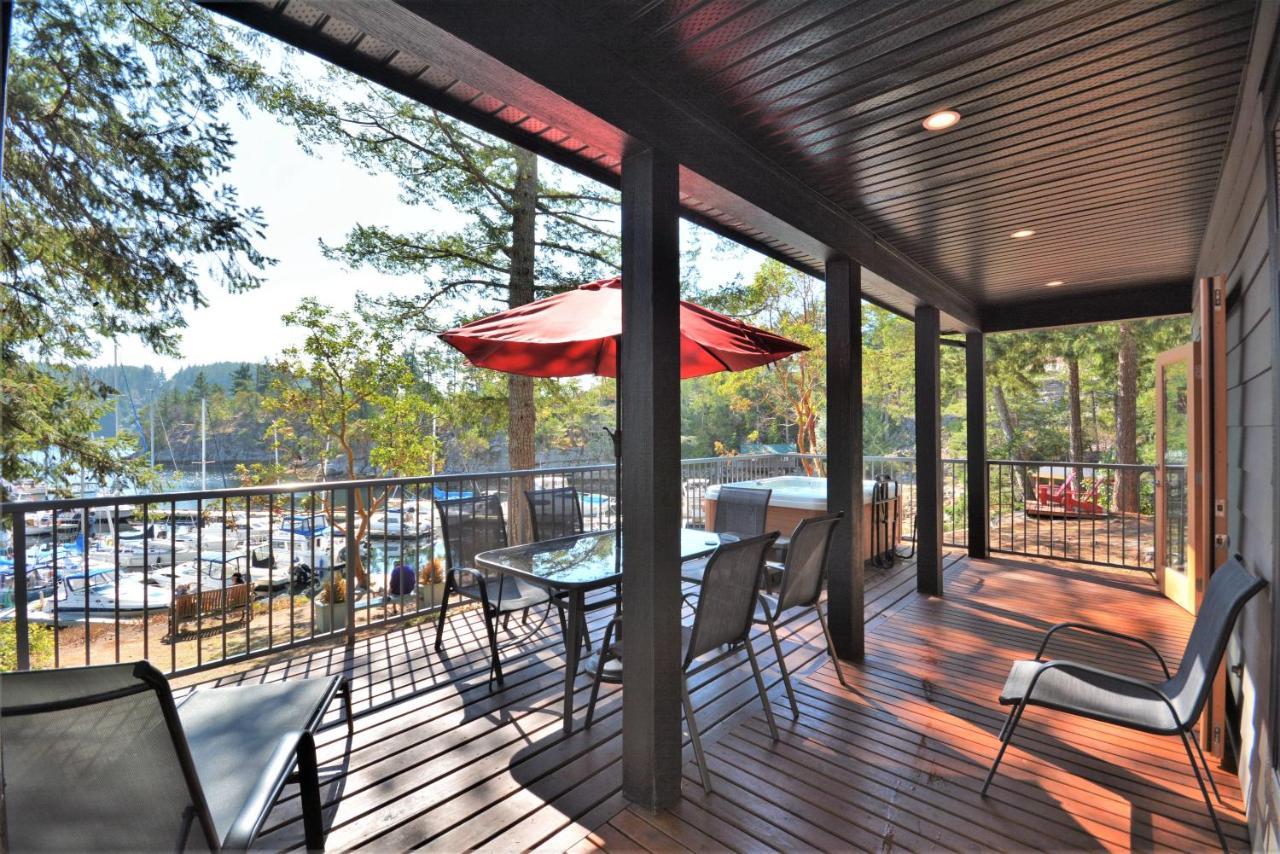 Pender Harbour Resort & Marina Garden Bay Exterior photo