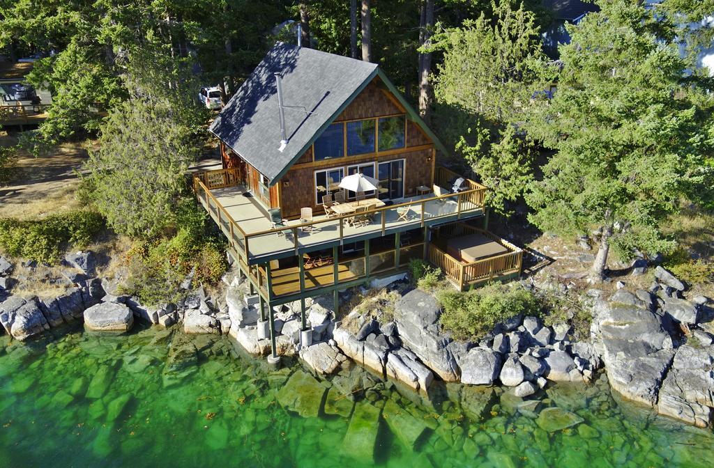 Pender Harbour Resort & Marina Garden Bay Exterior photo