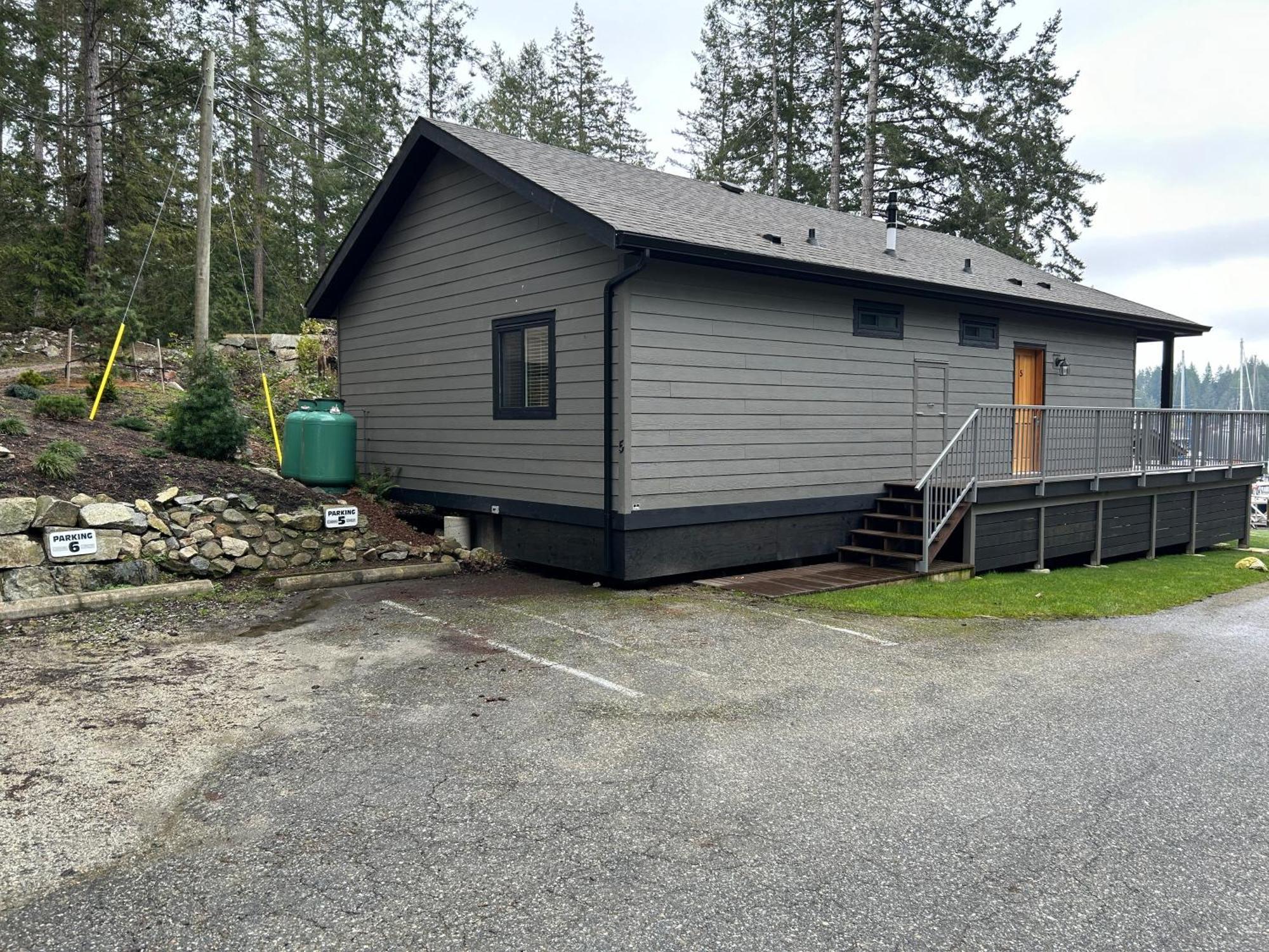 Pender Harbour Resort & Marina Garden Bay Exterior photo