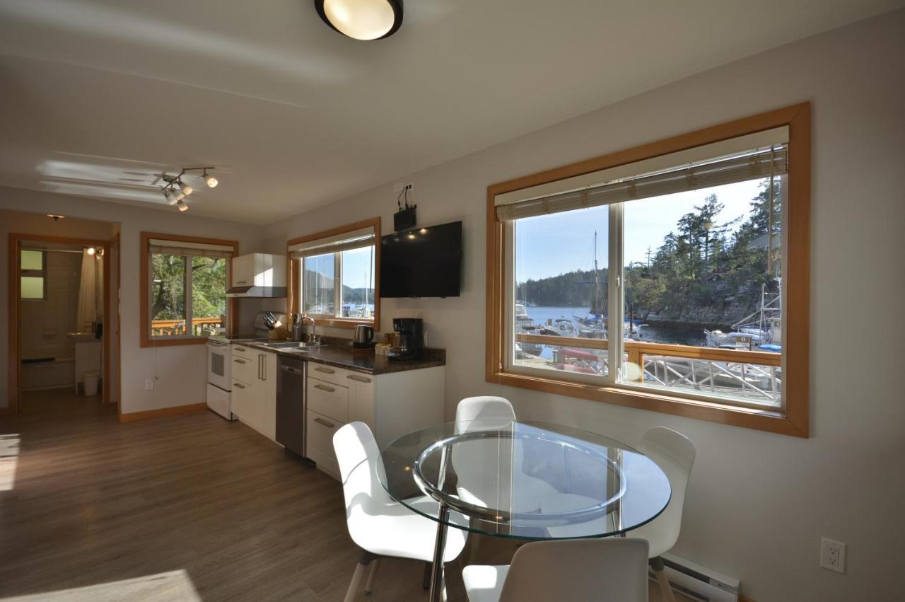 Pender Harbour Resort & Marina Garden Bay Exterior photo