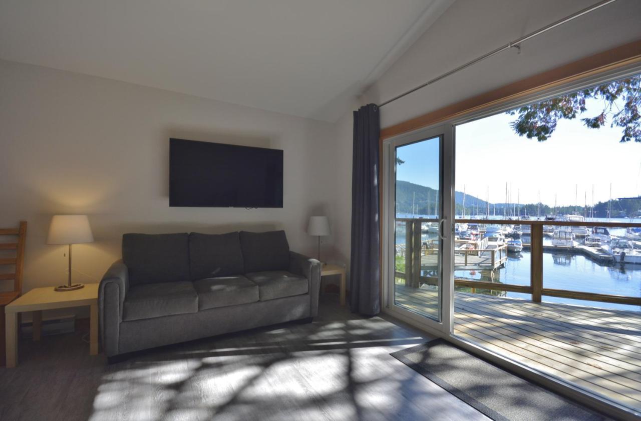 Pender Harbour Resort & Marina Garden Bay Exterior photo