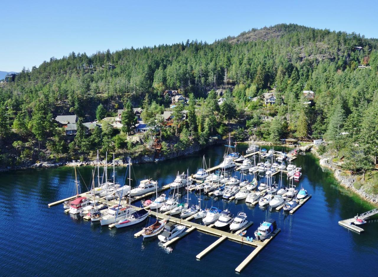 Pender Harbour Resort & Marina Garden Bay Exterior photo