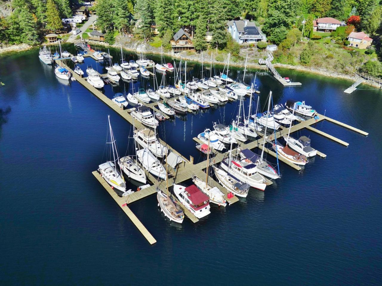 Pender Harbour Resort & Marina Garden Bay Exterior photo
